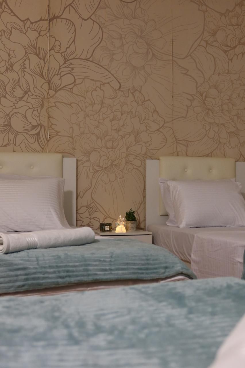 Family Room thumbnail 3